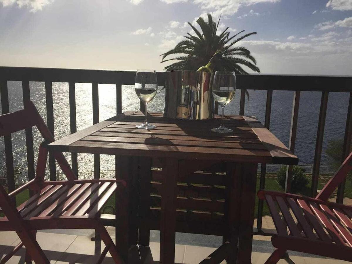 דירות פונשל Cliff View III - Sea View + Pool + Wifi מראה חיצוני תמונה